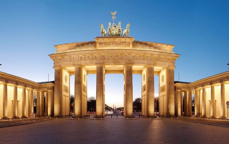  Brandenburg Gate