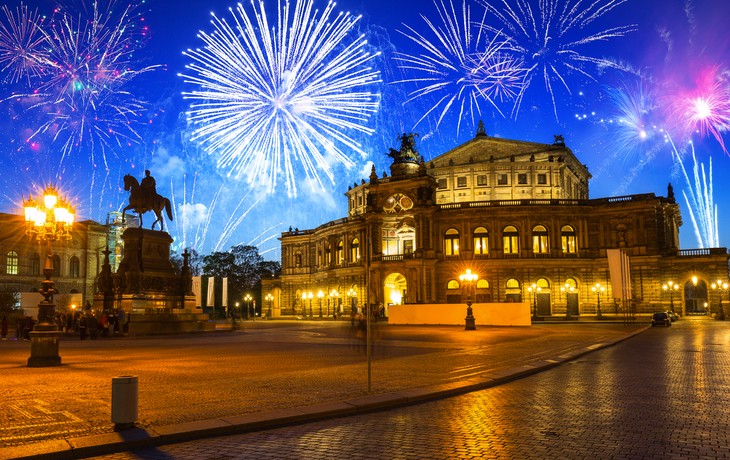 Neujahrsfeuerwerk, Dresden