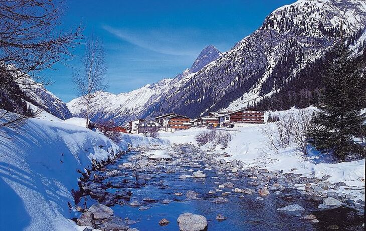 Blick auf St. Leonhard im Pitztal