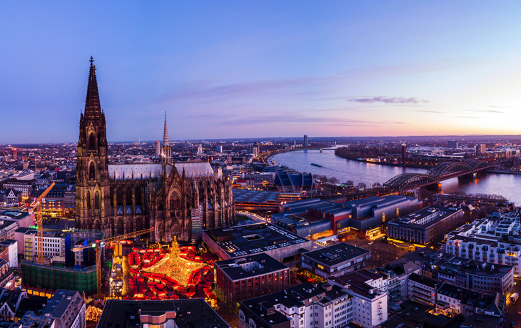 Weihnachtsmarkt am Kölner Dom